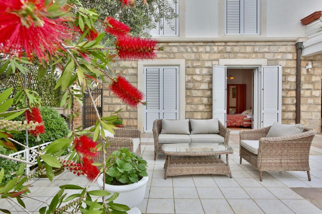 Royal Holiday Apartments Sveti Stefan Ngoại thất bức ảnh