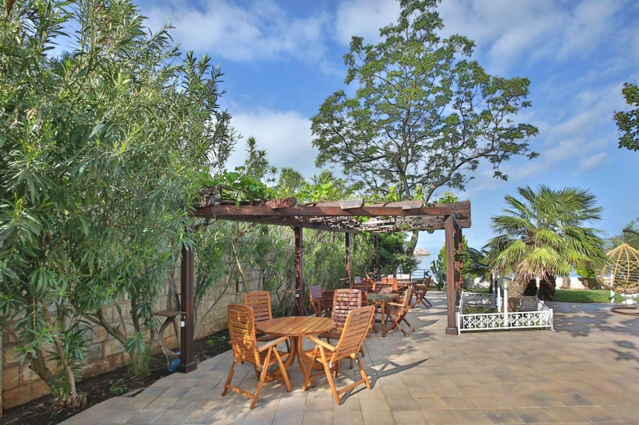 Royal Holiday Apartments Sveti Stefan Ngoại thất bức ảnh
