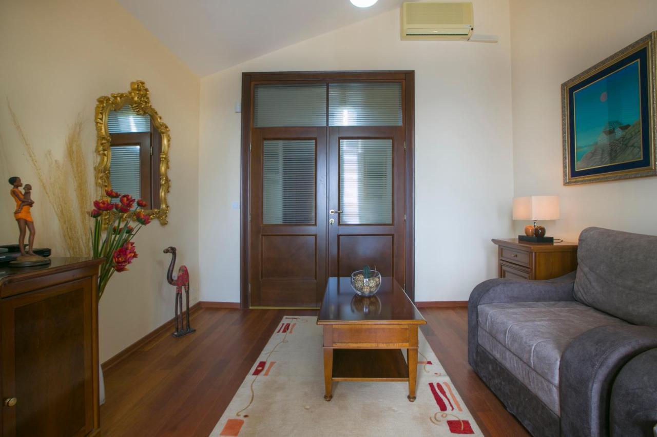 Royal Holiday Apartments Sveti Stefan Ngoại thất bức ảnh