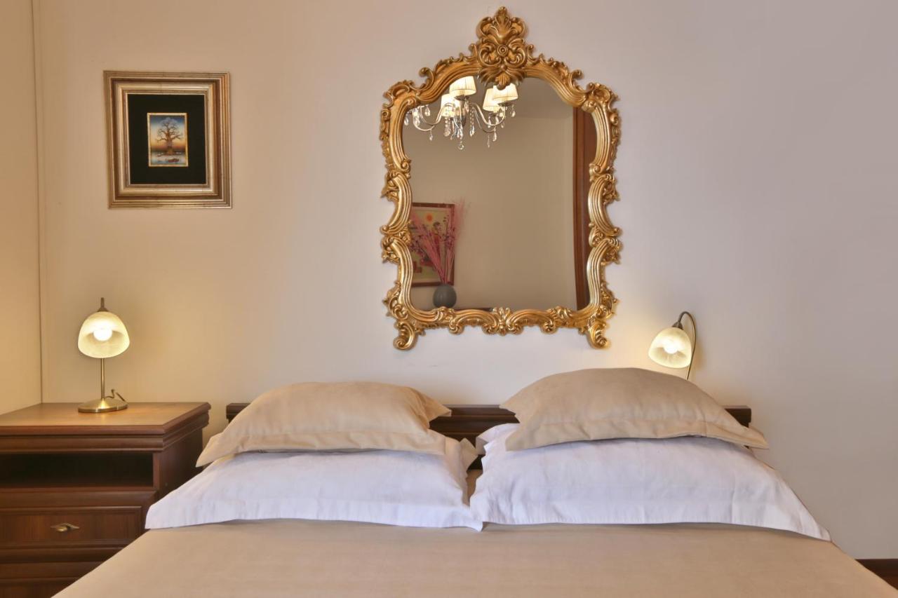 Royal Holiday Apartments Sveti Stefan Ngoại thất bức ảnh