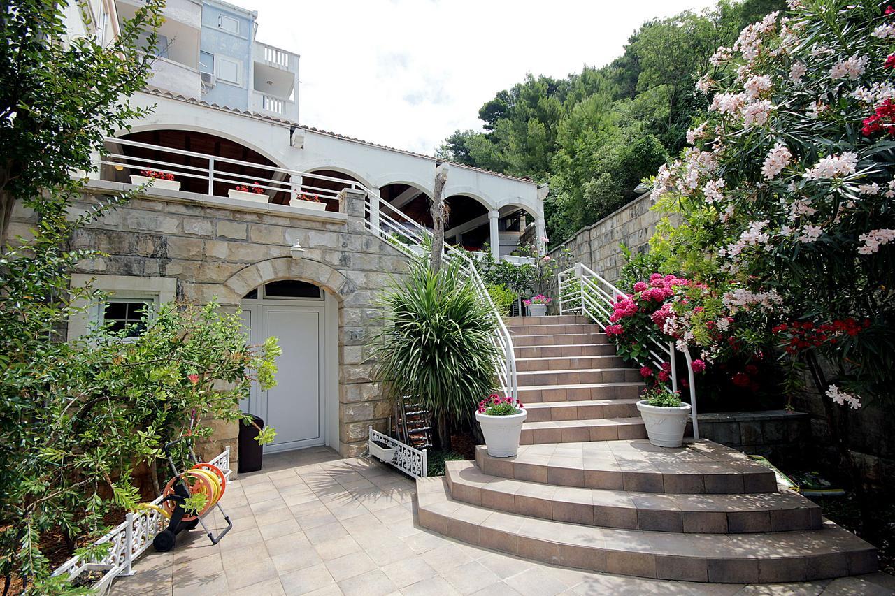 Royal Holiday Apartments Sveti Stefan Ngoại thất bức ảnh